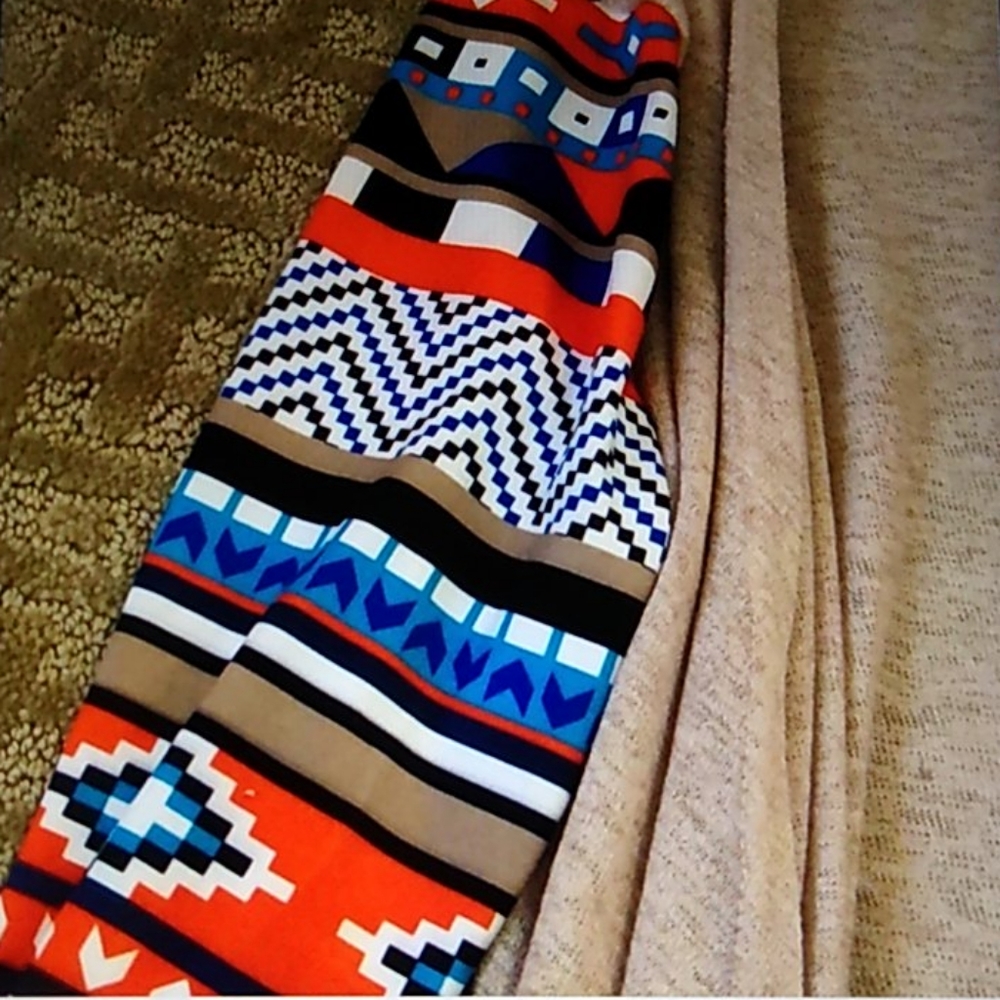 Aztec Cardigan - Picture 2 of 2